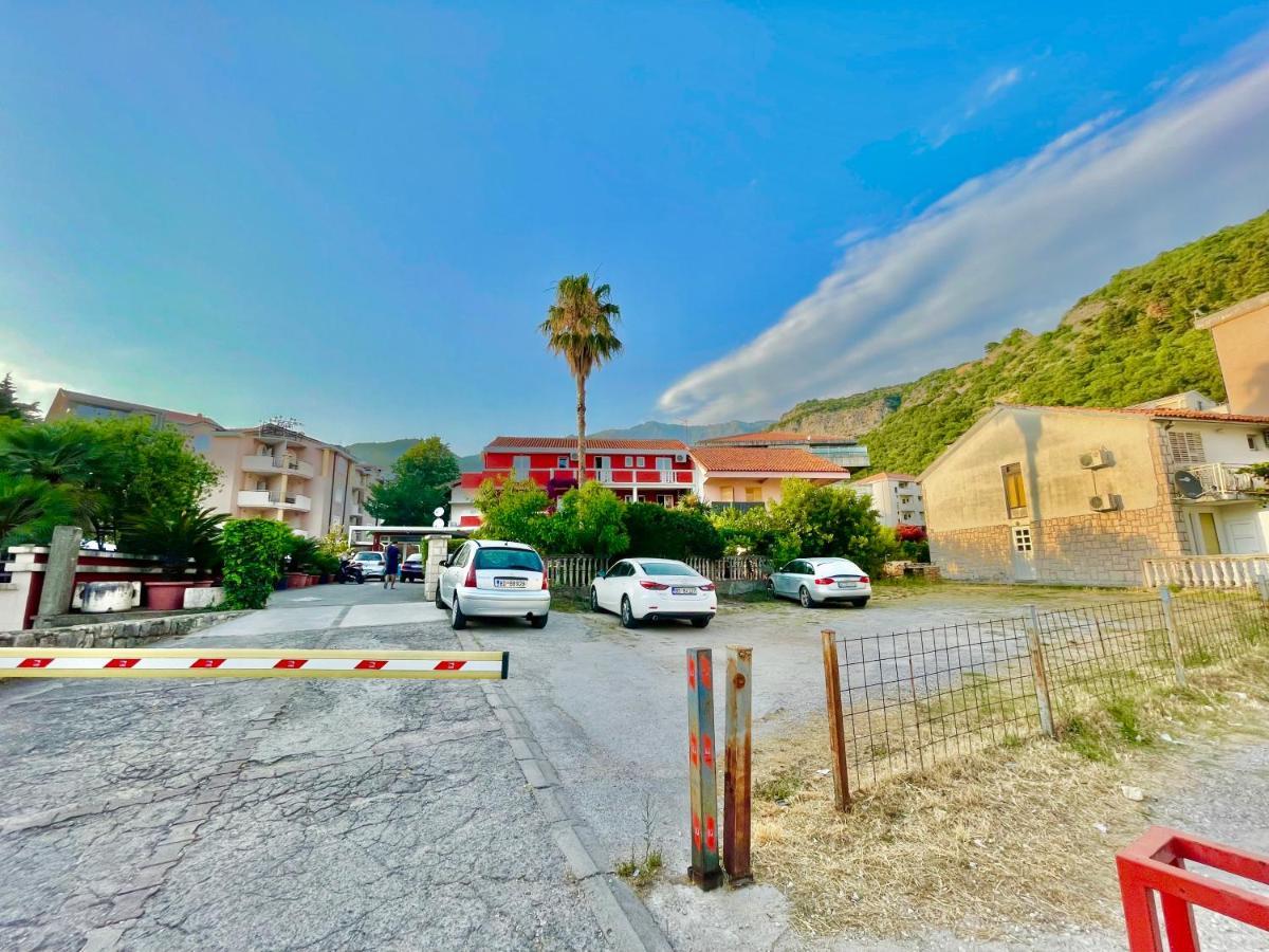 Vila L Budva Ξενοδοχείο Εξωτερικό φωτογραφία