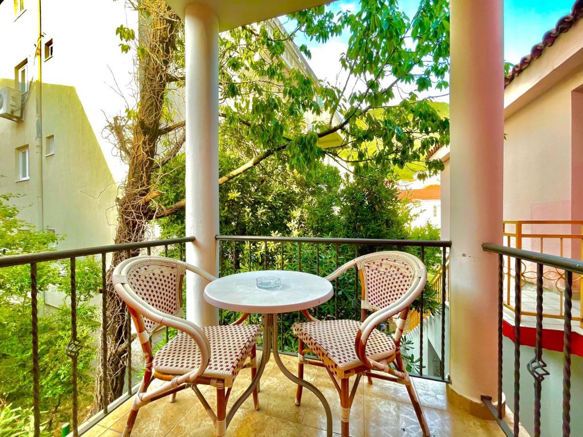 Vila L Budva Ξενοδοχείο Εξωτερικό φωτογραφία