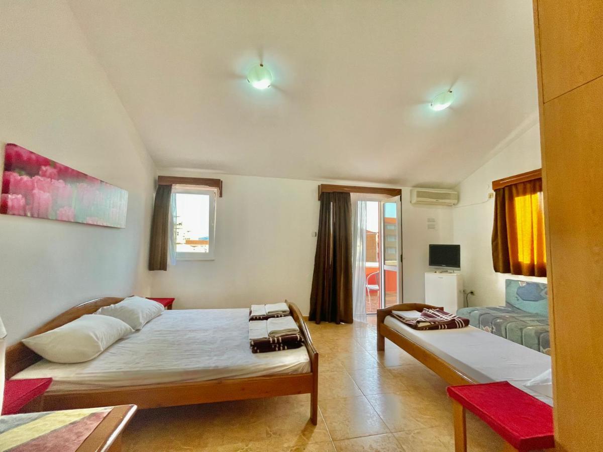 Vila L Budva Ξενοδοχείο Εξωτερικό φωτογραφία
