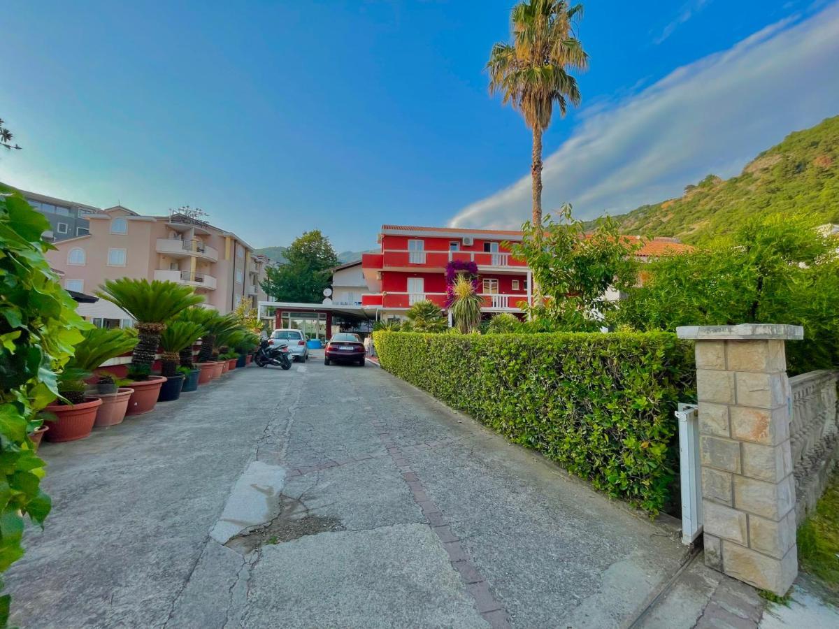 Vila L Budva Ξενοδοχείο Εξωτερικό φωτογραφία